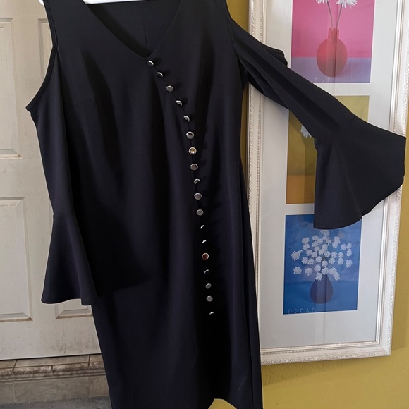 Don’t wear any longer. - Picture 3 of 3